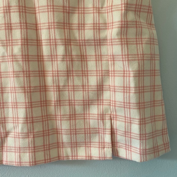 Brandy Melville pink/white checkered mini skirt - Picture 3 of 3